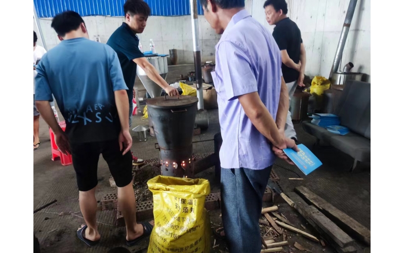 試燒新一代保溫爐+保溫炭現場